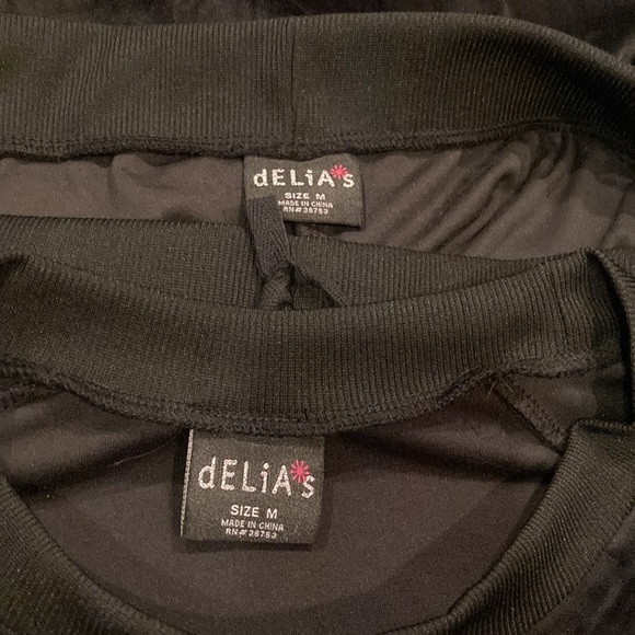 Delia’s black velour track suit set, “Mondaze Stink”, Sz M - Picture 6 of 6